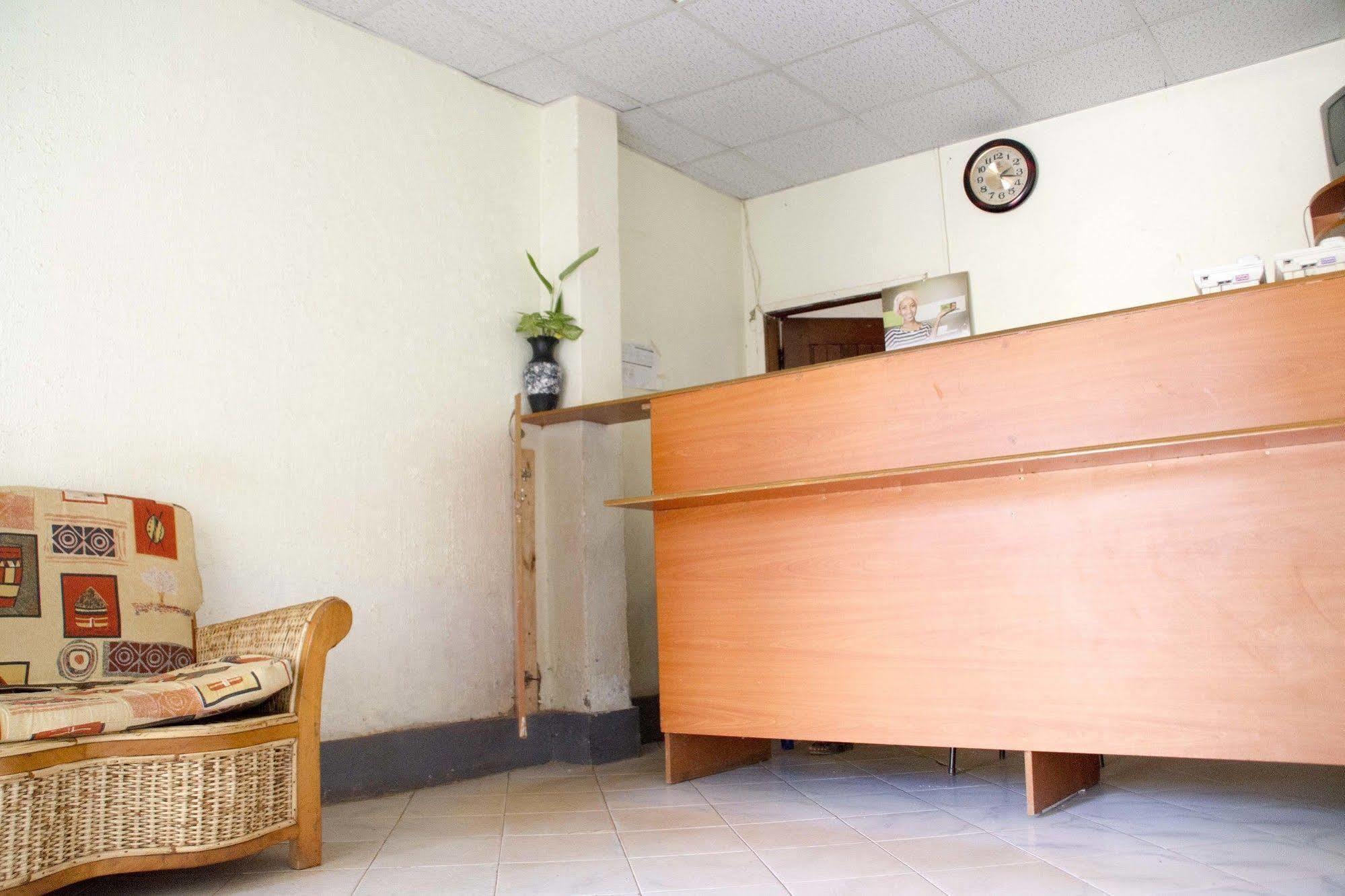 Keba Inn Lyamutundwe Екстериор снимка